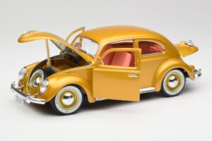 Volkswagen Beetle Zlata Bburago 1:18 3361 Kovina – slika 2 od 8