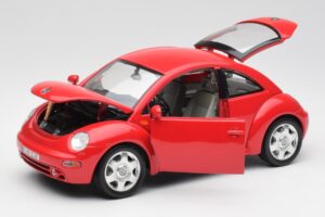 Volkswagen New Beetle Rdeč Bburago 1:18 8185108 Kovina – slika 2 od 8