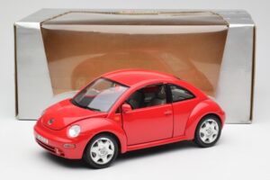 Volkswagen New Beetle Rdeč Bburago 1:18 8185108 Kovina – slika 8 od 8