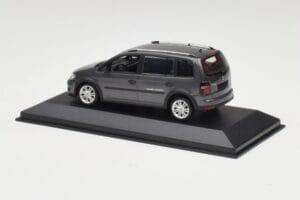 Volkswagen Cross Touran Platinum Siv Minichamps 1:43 400056170 Kovina – slika 3 od 4