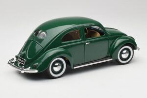 Volkswagen Export Sedan Beryl Zelen Maisto 1:18 31820 Kovina – slika 3 od 8