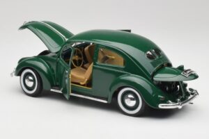 Volkswagen Export Sedan Beryl Zelen Maisto 1:18 31820 Kovina – slika 5 od 8