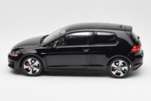 Volkswagen Golf Mk7 GTI Črn Norev 1:18 188550 Kovina – slika 4 od 8