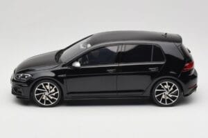 Volkswagen Golf R Mk7 Deep Black Otto 1:18 OT417 Smola – slika 3 od 6