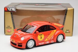 Volkswagen New Beetle Cup Bburago 1:18 3329 Kovina – slika 8 od 8