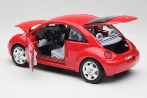 Volkswagen New Beetle Rdeč Bburago 1:18 3342 Kovina – slika 5 od 8