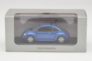 Volkswagen New Beetle Satellite Modra Minichamps 1:43 430058004 Kovina – slika 4 od 4