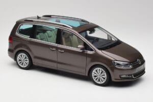 Volkswagen Sharan 7N Hrastovo Rjava Metalik Minichamps 1:18 110051001 Kovina – slika 6 od 8