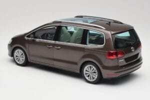 Volkswagen Sharan 7N Hrastovo Rjava Metalik Minichamps 1:18 110051001 Kovina – slika 7 od 8