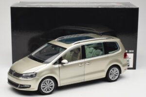 Volkswagen Sharan 7N Reflex Srebrna Metalik Minichamps 1:18 110051002 Kovina – slika 8 od 8