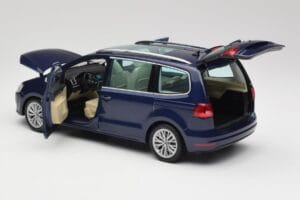 Volkswagen Sharan 7N Shadow Modra Metalik Minichamps 1:18 110051100 Kovina – slika 5 od 8