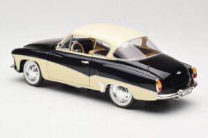 Wartburg 311 Coupe Črna & Bež Revell 1:18 8419 Kovina – slika 7 od 8