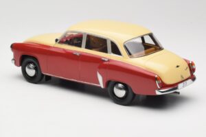Wartburg 311 Dark Red Beige MCG 1:18 MCG18299 Kovina – slika 5 od 6
