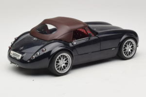 Wiesmann Roadster MF Carbon Black Revell 1:18 WIESMANN001 Kovina – slika 4 od 9
