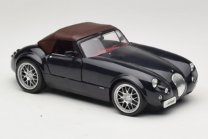 Wiesmann Roadster MF Carbon Black Revell 1:18 WIESMANN001 Kovina – slika 7 od 9