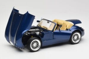 Wiesmann Roadster MF3 Modra Revell 1:18 08861 Kovina – slika 2 od 8