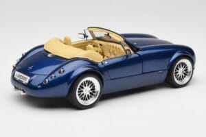 Wiesmann Roadster MF3 Modra Revell 1:18 08861 Kovina – slika 3 od 8