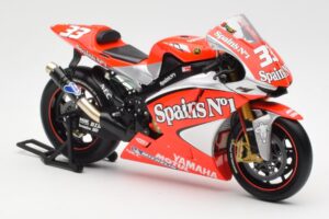 Yamaha YZR-M1 Gauloises Fortuna Yamaha #7 C. Checa MotoGP 2004 Minichamps 1:12 122043007 Kovina – slika 4 od 6
