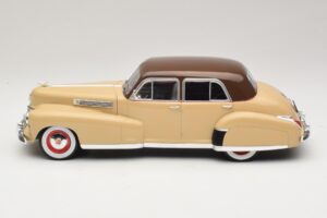 Cadillac Fleetwood Series 60 Special Bež MCG 1:18 MCG18656 Kovina – slika 3 od 6
