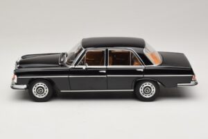 Mercedes 280 SE W108 Črn Norev 1:18 183360 Kovina – slika 4 od 8