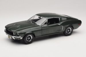 Ford Mustang GT Bullitt s Figurico Steve McQueen Greenlight 1:18 12885 Kovina