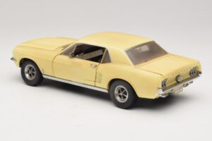 Ford Mustang Coupe Rumen The Walking Dead Greenlight 1:18 12958 Kovina – slika 7 od 8