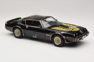 Pontiac Firebird Trans Am Kill Bill Movie Greenlight 1:18 12951 Kovina – slika 4 od 6