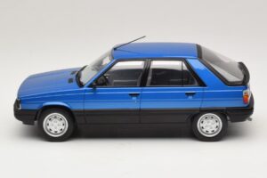 Renault 11 TXE Blue Metallic MCG 1:18 MCG18591 Kovina – slika 3 od 6