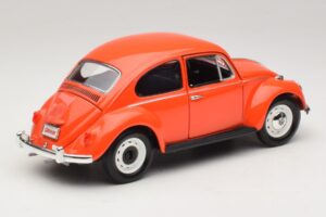 Volkswagen Beetle Oranžen Gremlins Movie Greenlight 1:18 12985 Kovina – slika 3 od 8