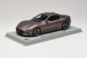 Maserati GranTurismo Trofeo Rame Folgore BBR 1:18 P18240AMAS Smola – slika 2 od 7