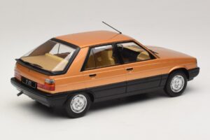Renault 11 GTL Zlata MCG 1:18 MCG18590 Kovina – slika 2 od 6