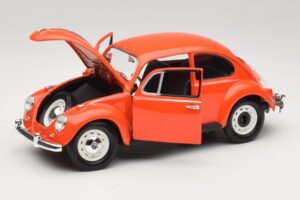 Volkswagen Beetle Oranžen Gremlins Movie Greenlight 1:18 12985 Kovina – slika 2 od 8