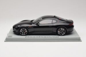 Maserati GranTurismo Trofeo Nero Assoluto BBR 1:18 P18240CMAS Smola