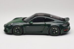 Porsche 911 992 Turbo S Brabus 900 Rocket R Mean Green GT Spirit 1:18 GT959 Smola – slika 3 od 6