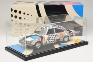 BMW 2500 E3 New Horizon Minichamps 1:18 155029204 Smola – slika 6 od 6