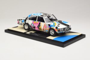 BMW 2500 E3 New Horizon Minichamps 1:18 155029204 Smola – slika 4 od 6