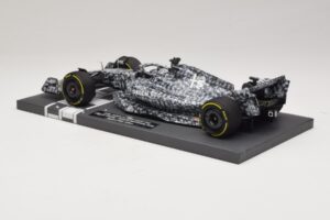 Alfa Romeo Orlen C42 R. Kubica Testing Barcelona 2022 Minichamps 1:18 117229988 Smola – slika 5 od 7