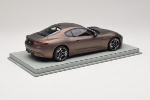 Maserati GranTurismo Trofeo Rame Folgore BBR 1:18 P18240AMAS Smola – slika 3 od 7