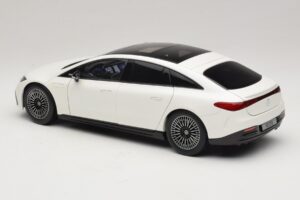 Mercedes EQS V297 Manufaktur Opalite White NZG 1:18 B66961049 Kovina – slika 7 od 8