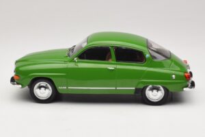 Saab 96 V4 Zelen MCG 1:18 MCG18655 Kovina – slika 3 od 6