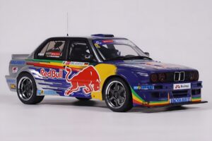 BMW E30 V8 #229 E. Hountondji Red Bull Driftbrothers Drift 2023 Moder Otto 1:18 OT486 Smola – slika 4 od 5