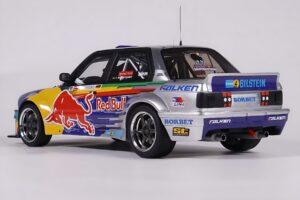 BMW E30 V8 #229 E. Hountondji Red Bull Driftbrothers Drift 2023 Moder Otto 1:18 OT486 Smola – slika 5 od 5