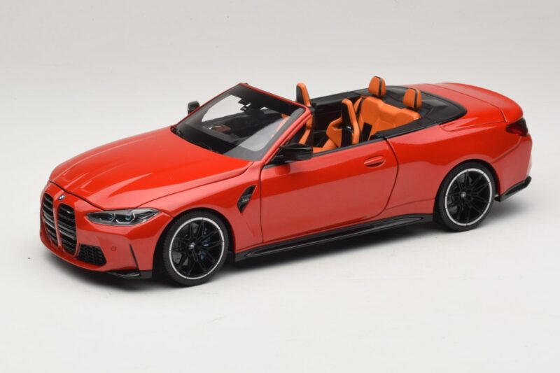 BMW M4 G83 Kabriolet Red Metallic Minichamps 1:18 110021030 Kovina