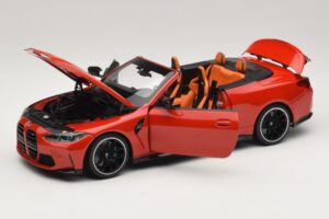 BMW M4 G83 Kabriolet Red Metallic Minichamps 1:18 110021030 Kovina – slika 2 od 8
