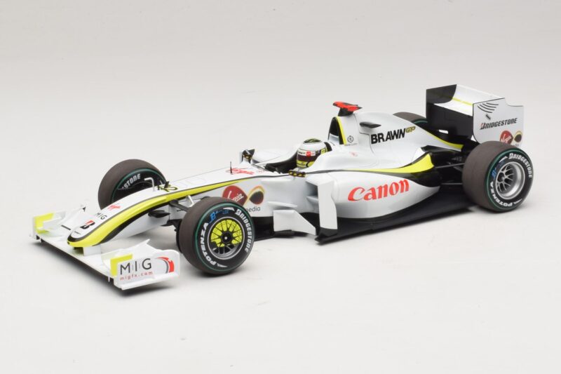 Brawn GP BGP001 #22 J. Button Singapore GP 2009 Minichamps 1:18 180090222 Smola