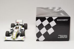 Brawn GP BGP001 #22 J. Button Singapore GP 2009 Minichamps 1:18 180090222 Smola – slika 6 od 7