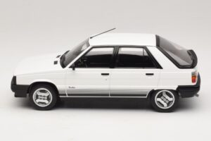 Renault 11 Turbo Bel MCG 1:18 MCG18589 Kovina – slika 3 od 6