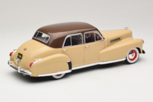 Cadillac Fleetwood Series 60 Special Bež MCG 1:18 MCG18656 Kovina – slika 2 od 6