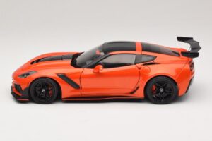 Chevrolet Corvette C7 ZR1 Rdeč IXO 1:18 U18RDC001-FO Kovina – slika 4 od 8