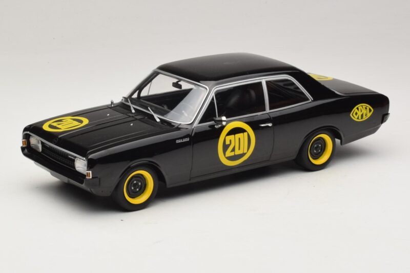 Opel Rekord C #201 Black Widow MCG 1:18 MCG18560 Kovina
